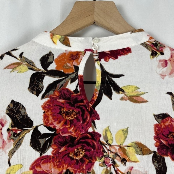 A.N.A Women's Floral Babydoll V-Neck Peasant Blouse Top White Burgundy Size M - Picture 7 of 9